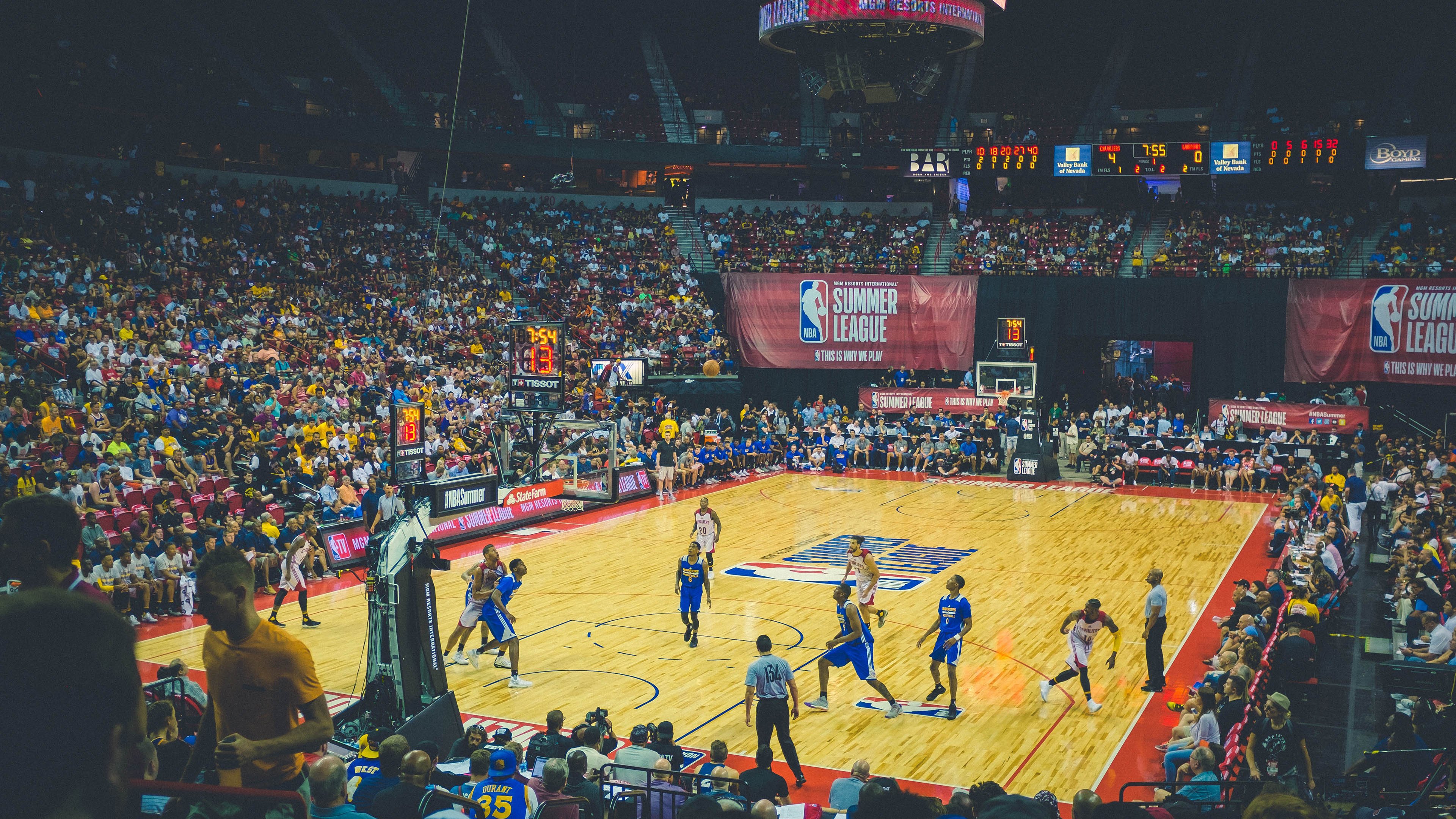 _卡尔德隆单节爆发，帮助快船扳平战局_，卡尔德隆篮球